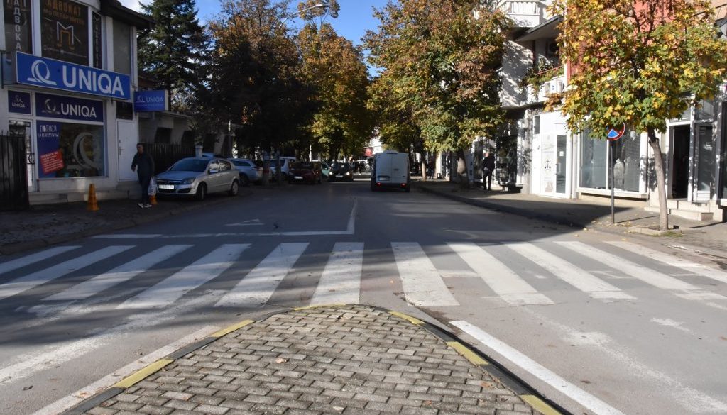 1000078385 1000078385